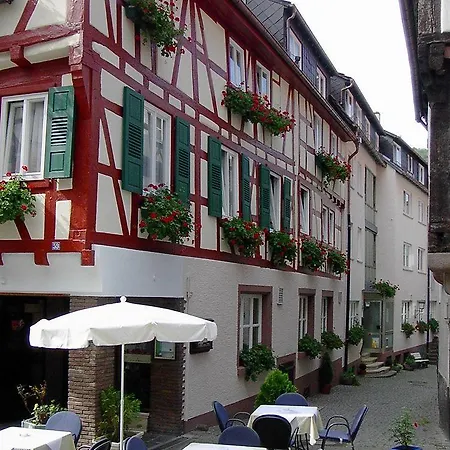 & Restaurant Lamm Hotell