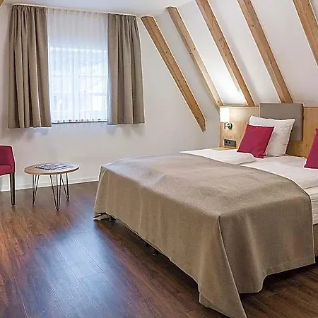 & Restaurant Lamm Hotell