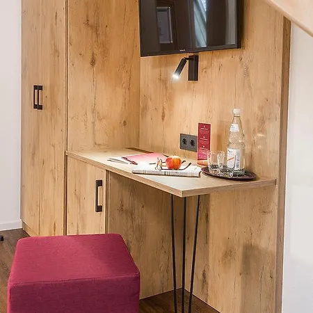 & Restaurant Lamm Hotell 3*