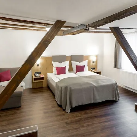& Restaurant Lamm Hotell Mosbach (Neckar-Odenwald)