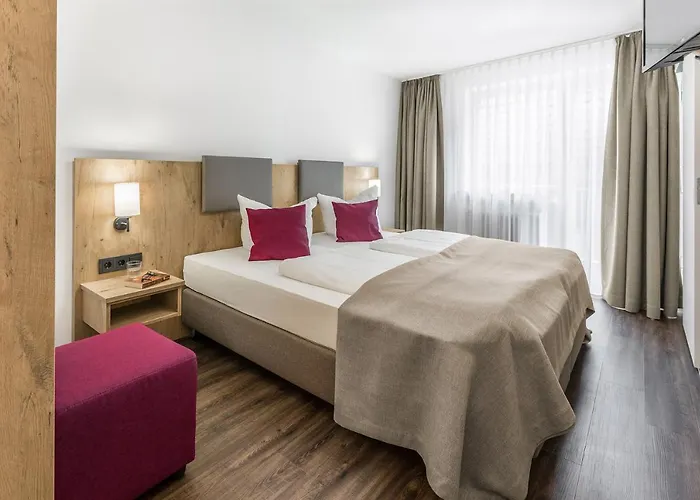 & Restaurant Lamm 3* Mosbach (Neckar-Odenwald)